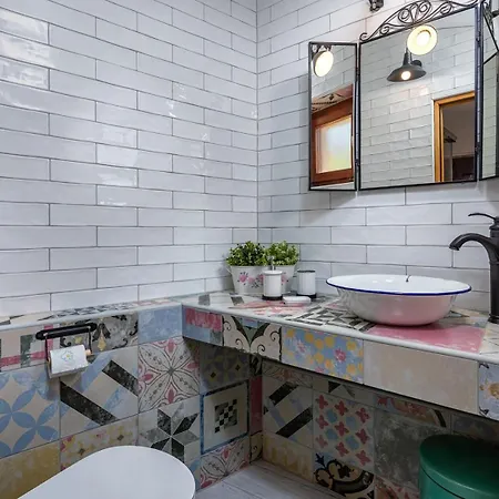 بيت للعطل Rustic Stone House With Pool *