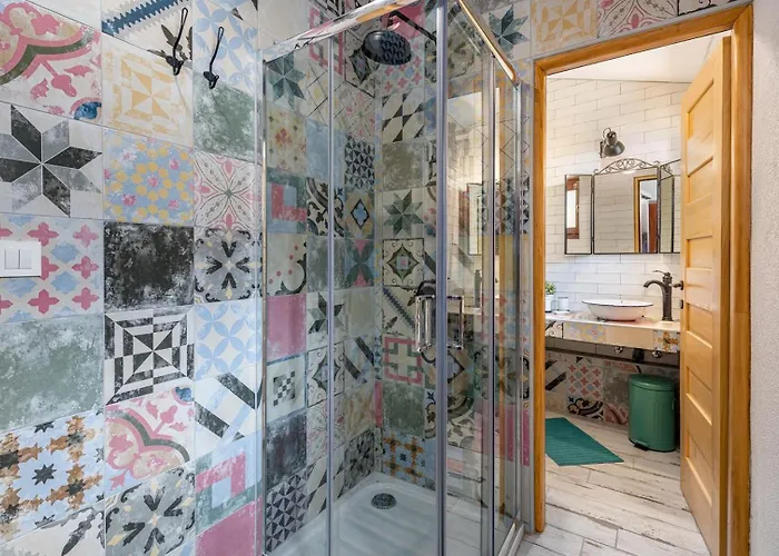 Rustic Stone House With Pool Vakantiehuis Marčana